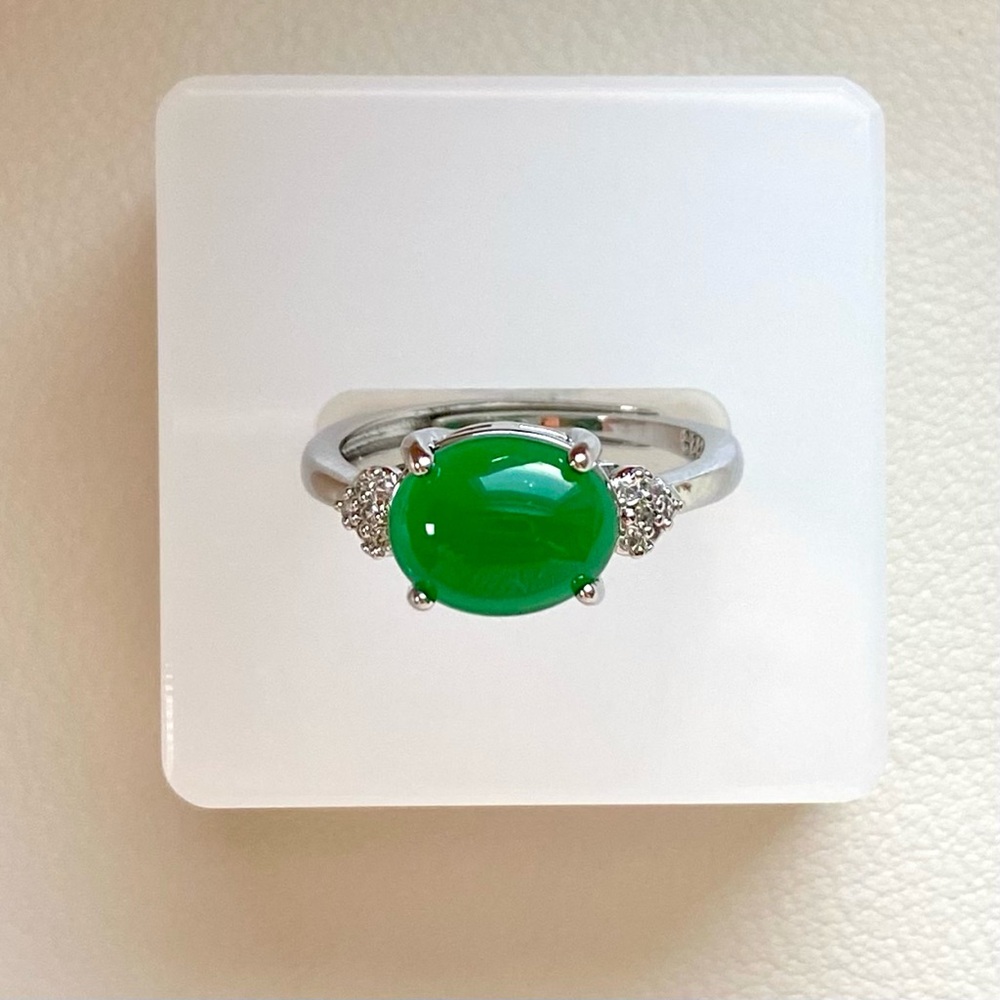 Green Jade Oval Solitaire Ring with Accent